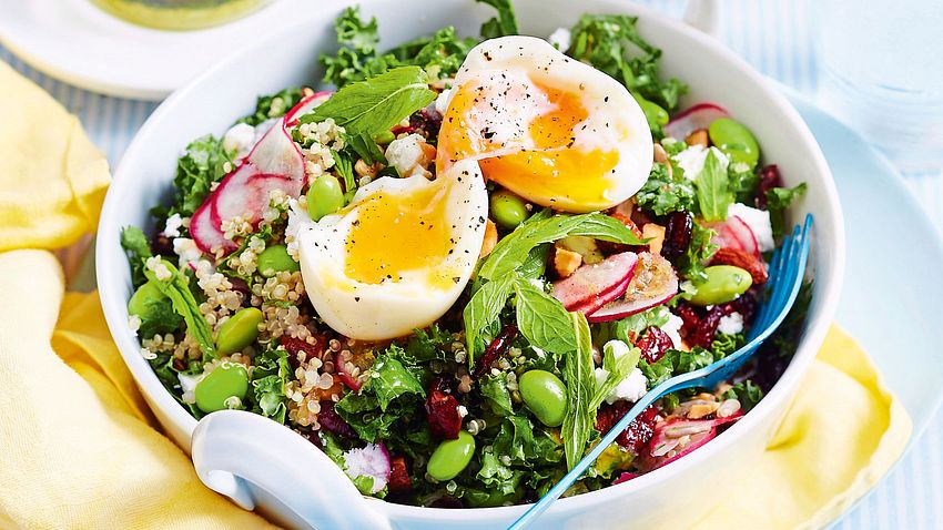 Green & Clean: Quinoabowl Rezept - Foto: House of Food / Bauer Food Experts KG