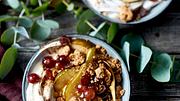 Vanille-Quark mit Knäckebrot-Crumble Rezept - Foto: House of Food / Bauer Food Experts KG
